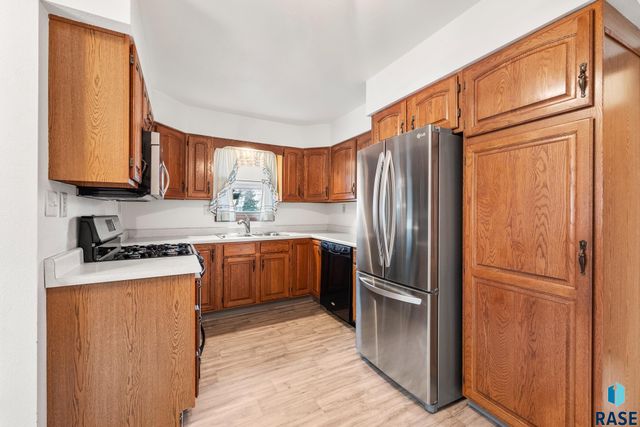 3333 N 7th Ave Avenue, Sioux Falls, SD 57104