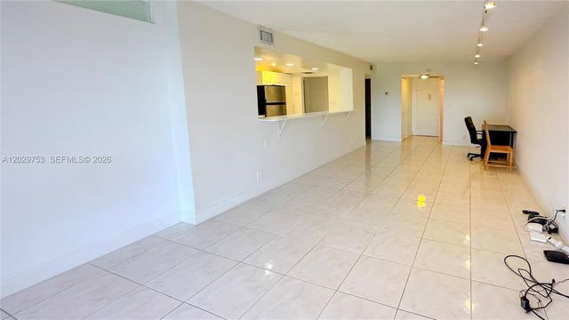 800 Parkview Drive 323, Hallandale Beach, FL 33009