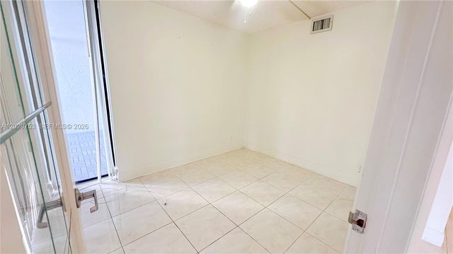 800 Parkview Drive 323, Hallandale Beach, FL 33009