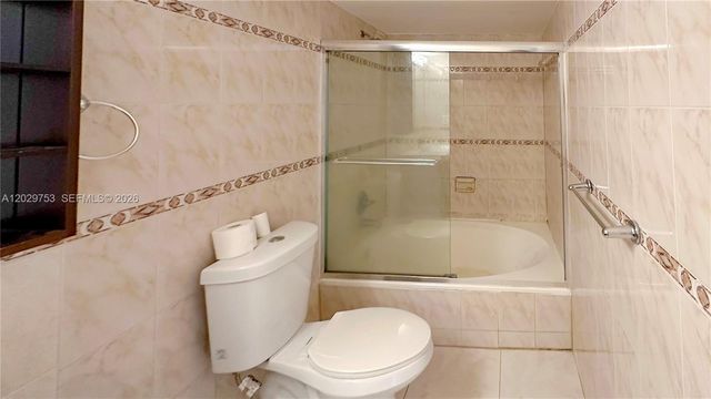 800 Parkview Drive 323, Hallandale Beach, FL 33009