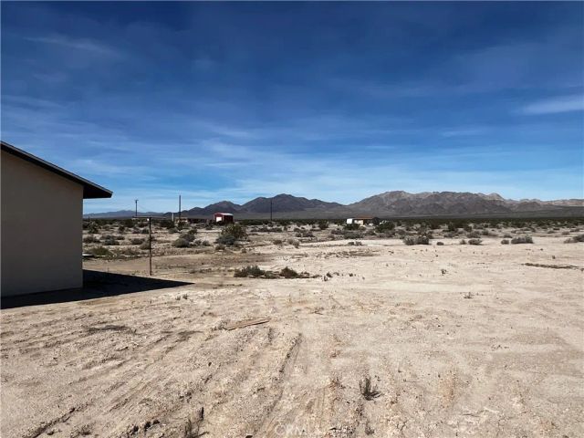 87884 Amboy Road, 29 Palms, CA 92277