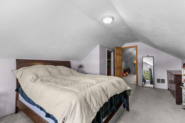 935 W 8TH AVENUE, Oshkosh, WI 54902