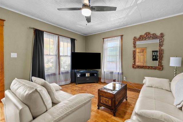 935 W 8TH AVENUE, Oshkosh, WI 54902