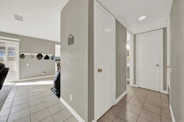 522 Smoketree Gln, Escondido, CA 92026