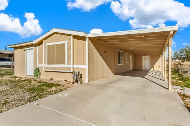 5563 S Topaz Street, Fort Mohave, AZ 86426