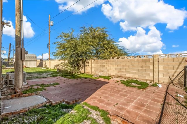 5563 S Topaz Street, Fort Mohave, AZ 86426