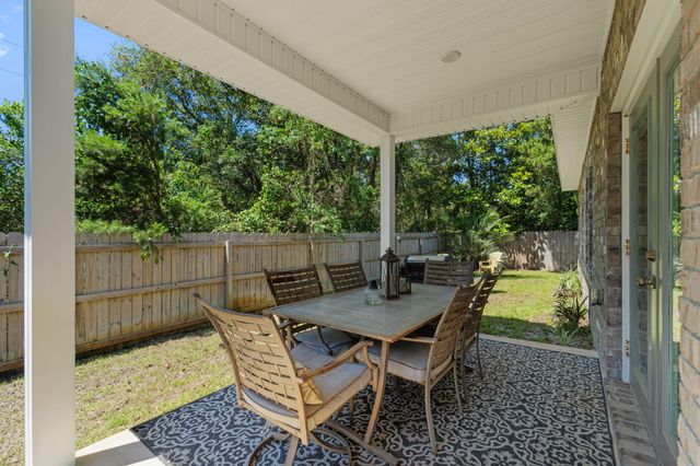 420 Spruce Street, Mary Esther, FL 32569