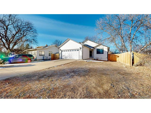 2705 S Delaware St, Englewood, CO 80110