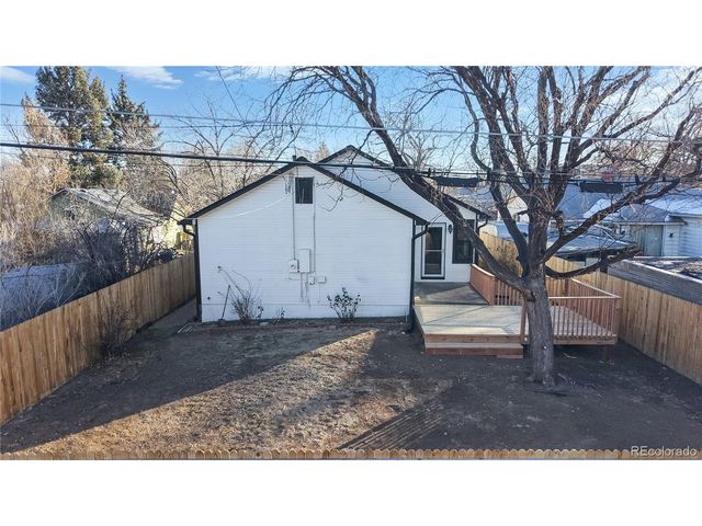 2705 S Delaware St, Englewood, CO 80110