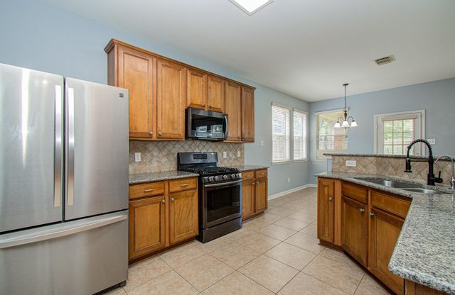 6307 S Wintersage Lane, Houston, TX 77066
