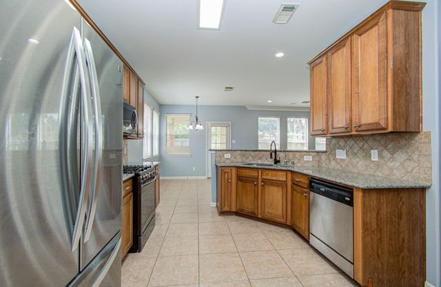 6307 S Wintersage Lane, Houston, TX 77066
