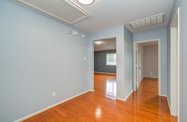 6307 S Wintersage Lane, Houston, TX 77066