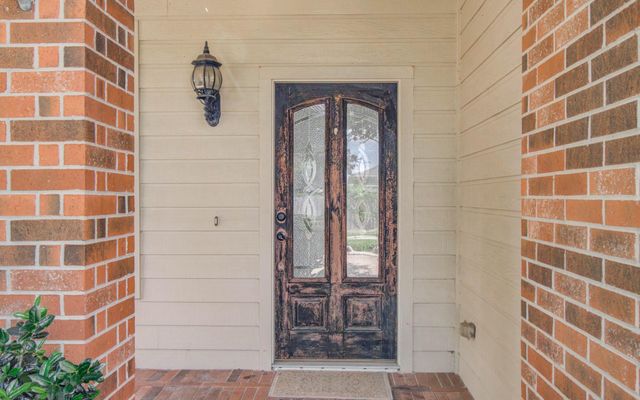 6307 S Wintersage Lane, Houston, TX 77066