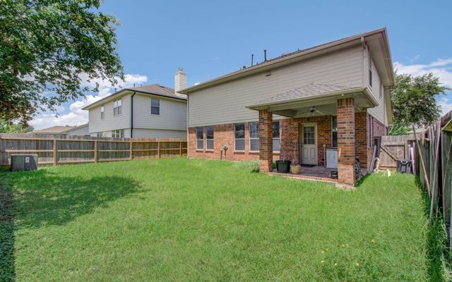 6307 S Wintersage Lane, Houston, TX 77066