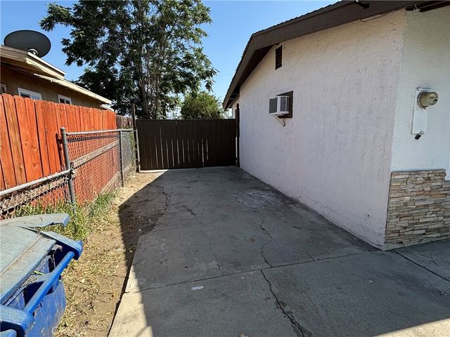 885 San Jacinto, San Bernardino, CA 92408