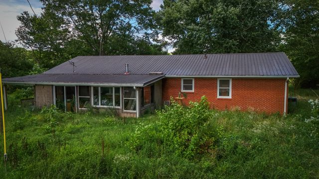 193 Westside Rd, Lawrenceburg, TN 38464
