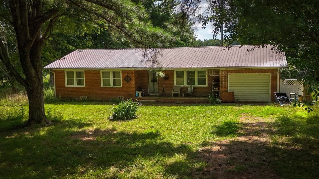 193 Westside Rd, Lawrenceburg, TN 38464