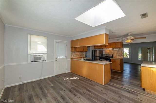 6117 Ira Avenue, Brooklyn, OH 44144