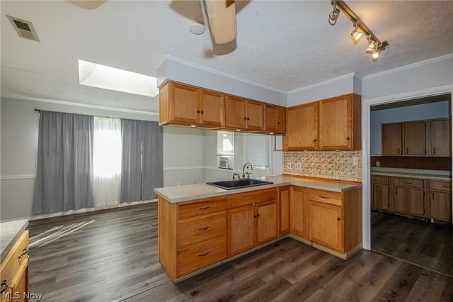 6117 Ira Avenue, Brooklyn, OH 44144