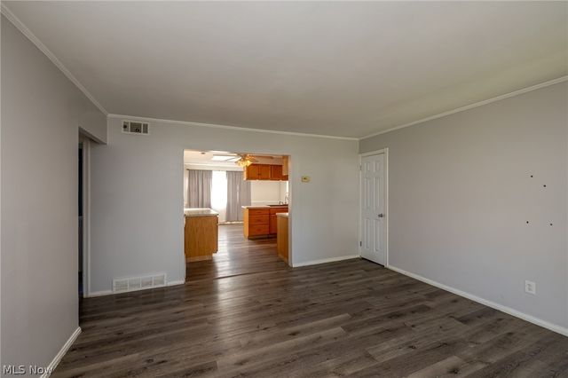 6117 Ira Avenue, Brooklyn, OH 44144