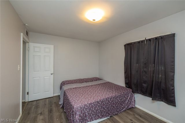 6117 Ira Avenue, Brooklyn, OH 44144