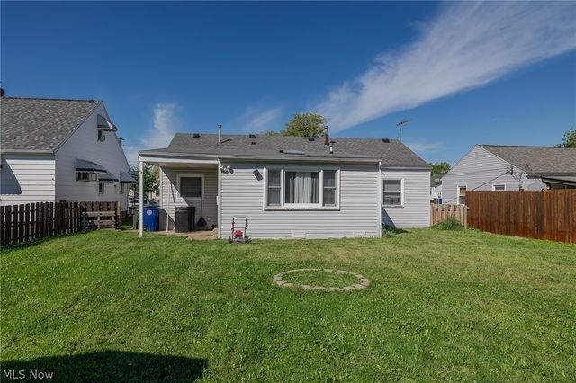6117 Ira Avenue, Brooklyn, OH 44144