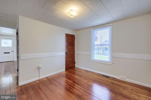 1746 TEMPLE AVE, Lancaster, PA 17603