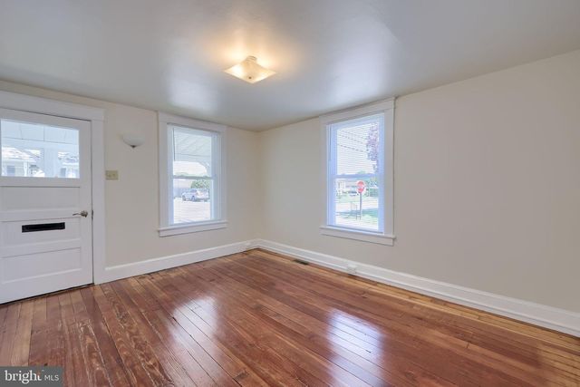 1746 TEMPLE AVE, Lancaster, PA 17603