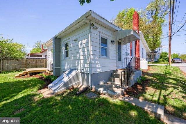 1746 TEMPLE AVE, Lancaster, PA 17603