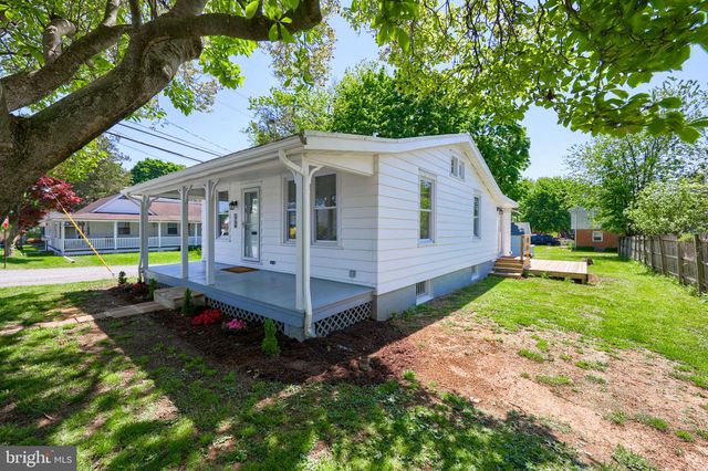 1746 TEMPLE AVE, Lancaster, PA 17603