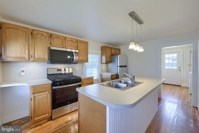 1746 TEMPLE AVE, Lancaster, PA 17603