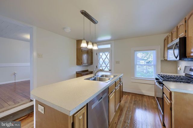 1746 TEMPLE AVE, Lancaster, PA 17603