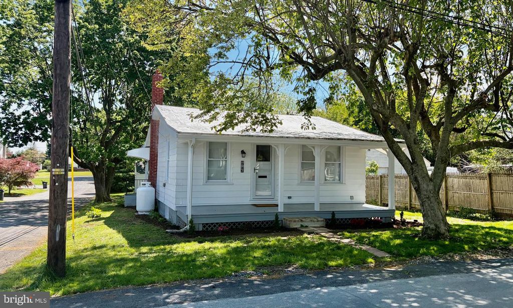 1746 TEMPLE AVE, Lancaster, PA 17603