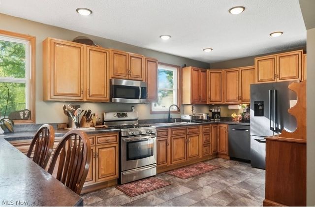 2017 Woodward Avenue, Poland, OH 44514