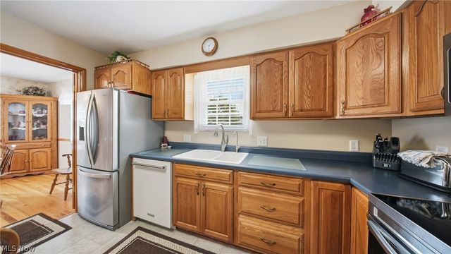 817 George Street, Belpre, OH 45714