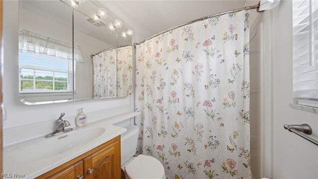 817 George Street, Belpre, OH 45714