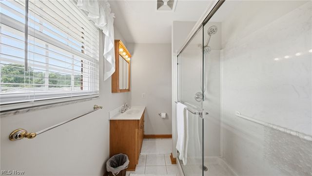 817 George Street, Belpre, OH 45714