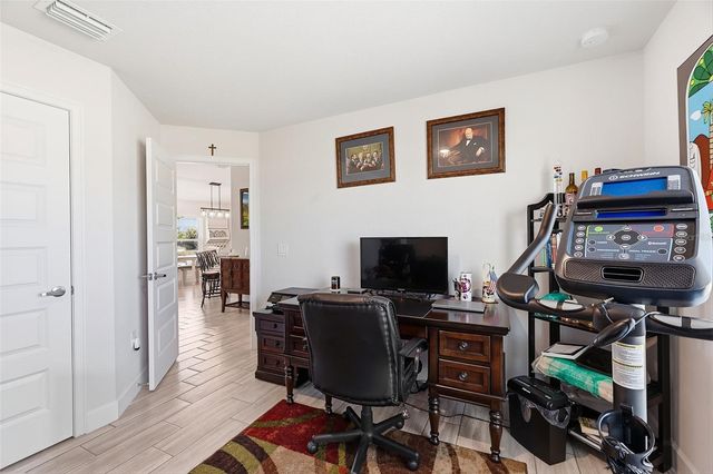 290 CORRIENTES CIRCLE, Punta Gorda, FL 33983