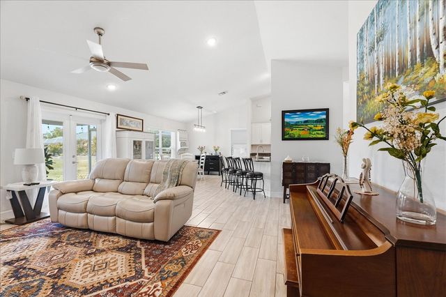 290 CORRIENTES CIRCLE, Punta Gorda, FL 33983