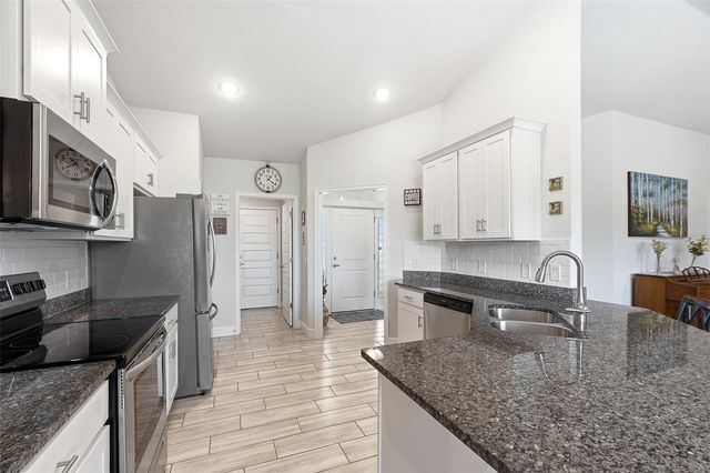 290 CORRIENTES CIRCLE, Punta Gorda, FL 33983