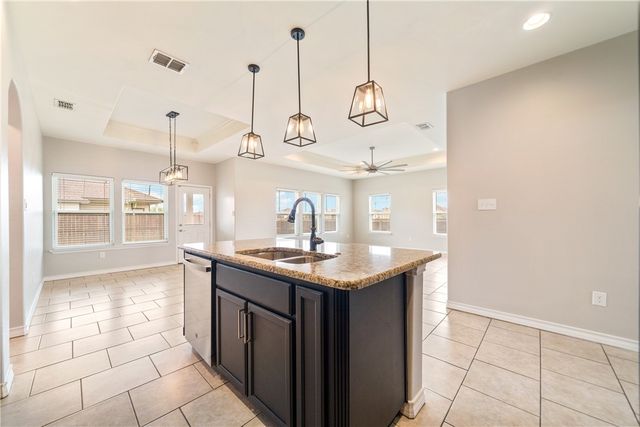 7214 S Lake Bliss, Corpus Christi, TX 78414