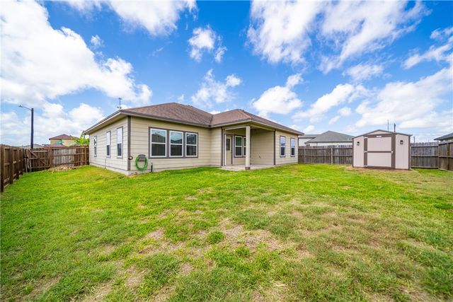 7214 S Lake Bliss, Corpus Christi, TX 78414