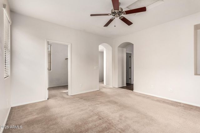 2395 W DUSTY WREN Drive, Phoenix, AZ 85085