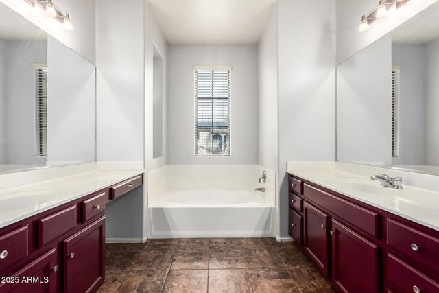 2395 W DUSTY WREN Drive, Phoenix, AZ 85085