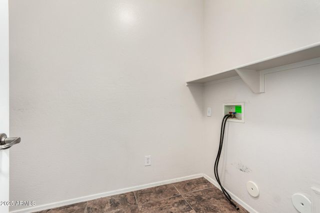 2395 W DUSTY WREN Drive, Phoenix, AZ 85085