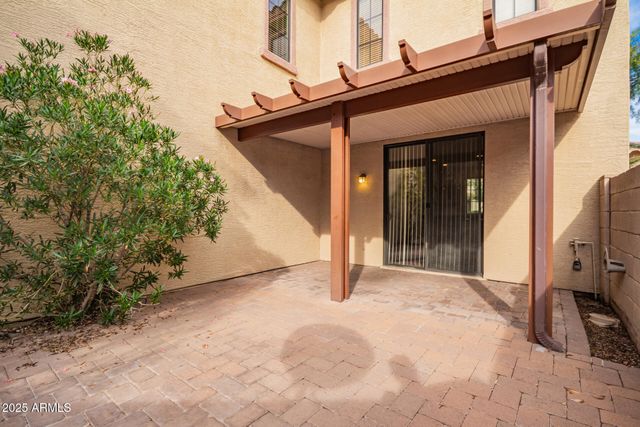 2395 W DUSTY WREN Drive, Phoenix, AZ 85085