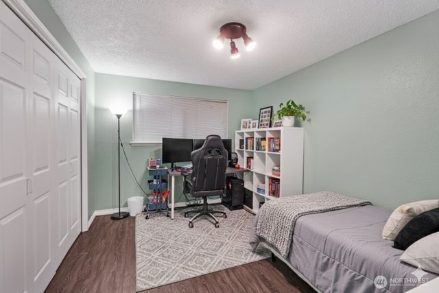 4614 Lakeridge Drive E, Lake Tapps, WA 98391