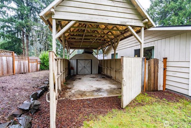 4614 Lakeridge Drive E, Lake Tapps, WA 98391