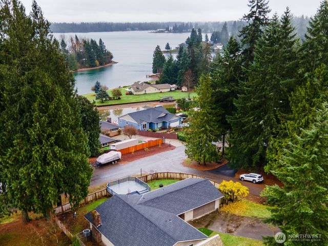 4614 Lakeridge Drive E, Lake Tapps, WA 98391