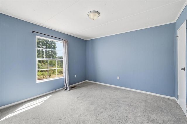 814 Brookdale Rd, Toccoa, GA 30518